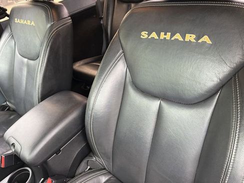 Used 2015 Jeep Wrangler Sahara AWD/4WD image 20