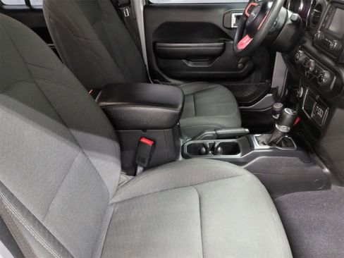 Used 2020 Jeep Wrangler Unlimited Sport image 22