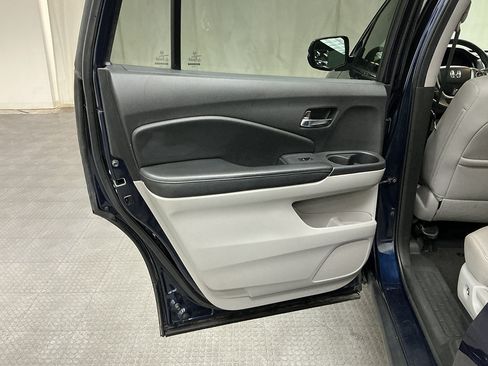 Used 2017 Honda Pilot EX-L image 27