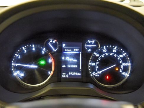 Used 2020 Lexus GX 460 Luxury w/ Luxury Sport Package image 23