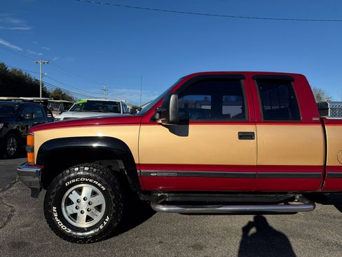 Used 1990 Chevrolet Silverado 2500 4x4 Extended Cab image 6