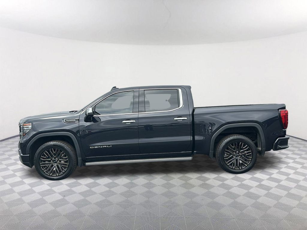 Used 2022 GMC Sierra 1500 Denali Ultimate AWD/4WD image 2