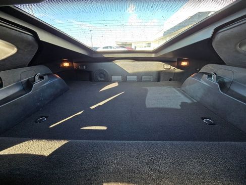 Used 2016 Chevrolet Corvette Stingray Coupe w/ 3LT Preferred Equipment Group image 23