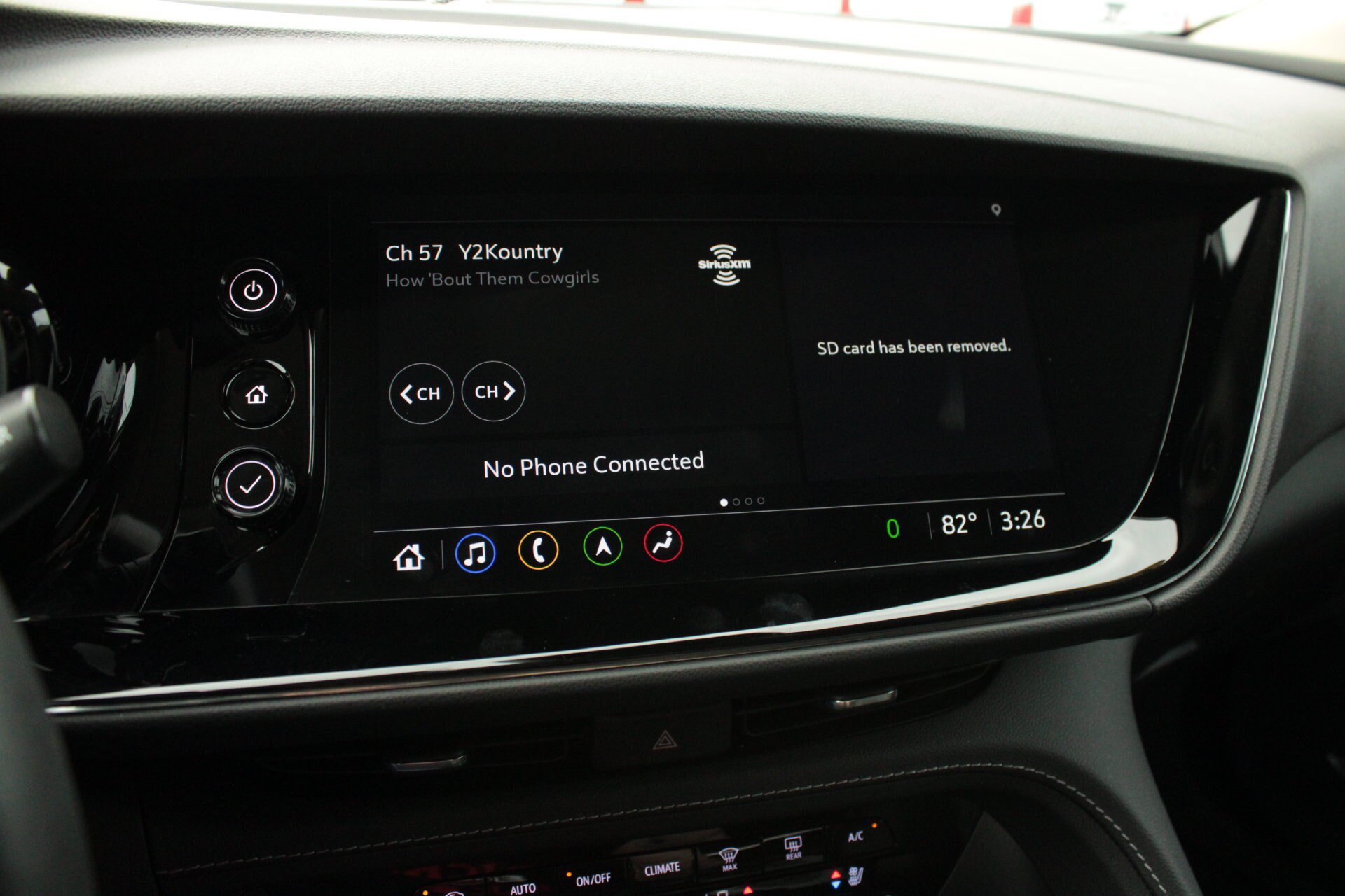 Used 2022 Buick Envision Avenir w/ Technology Package II FWD image 43