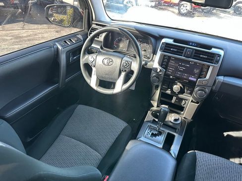 Used 2021 Toyota 4Runner SR5 AWD/4WD image 27
