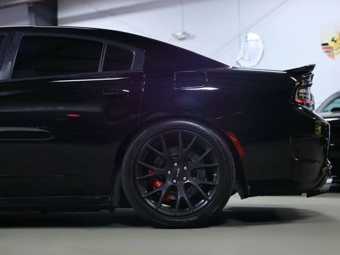 Used 2019 Dodge Charger SRT Hellcat w/ Navigation & Travel Group image 21