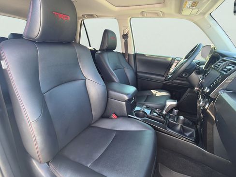Used 2021 Toyota 4Runner TRD Off-Road Premium w/ Moonroof Package AWD/4WD image 22