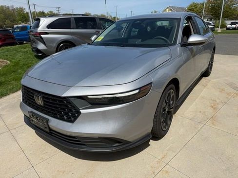 Used 2024 Honda Accord LX image 3