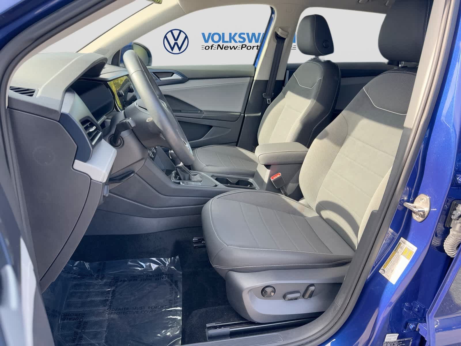 Used 2024 Volkswagen Taos SE FWD image 22