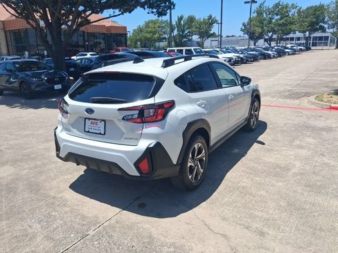 Used 2025 Subaru Crosstrek 2.5i Premium AWD/4WD image 8