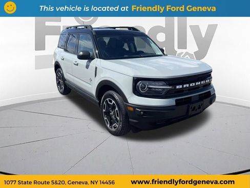 Used 2024 Ford Bronco Sport Outer Banks w/ Tech Package AWD/4WD image 3