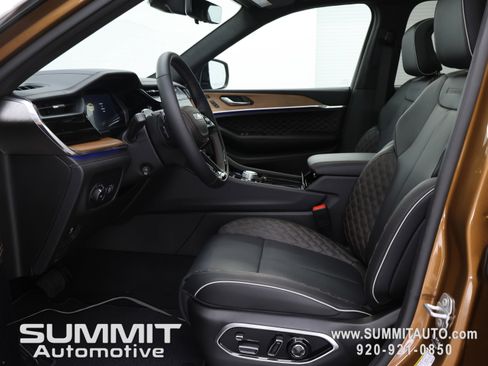 New 2026 Jeep Grand Cherokee L Summit AWD/4WD image 7