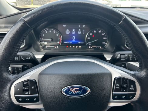 Certified 2020 Ford Explorer XLT w/ Equipment Group 202A AWD/4WD image 25