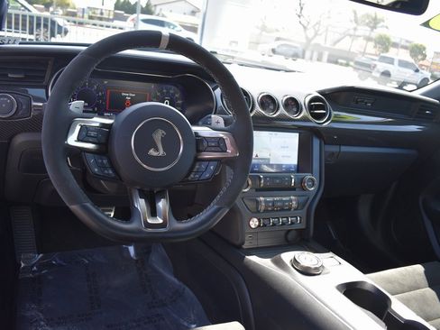 Used 2020 Ford Mustang Shelby GT500 w/ Carbon Fiber Track Pack image 10