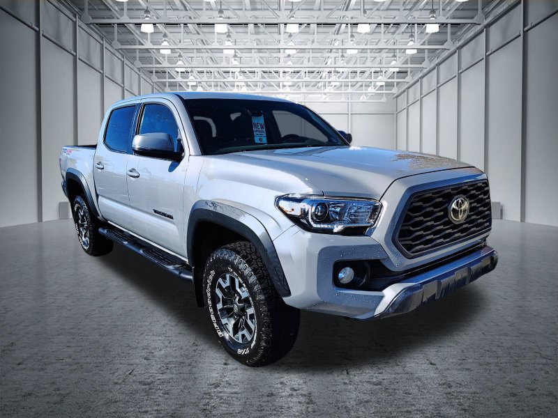 Used 2020 Toyota Tacoma TRD Off-Road w/ Blackout Package AWD/4WD image 3