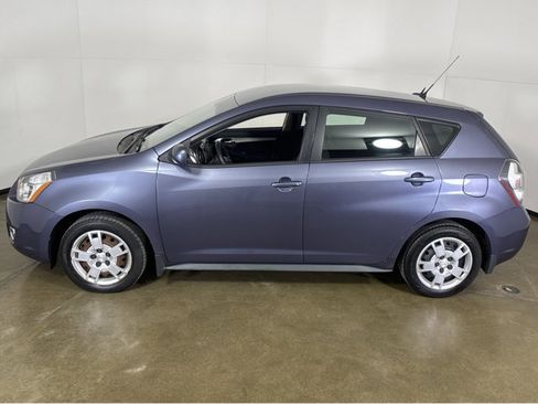 Used 2009 Pontiac Vibe w/ Preferred Package image 16