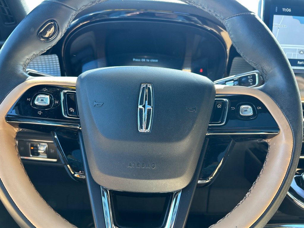 Used 2023 Lincoln Corsair Reserve w/ Equipment Group 202A AWD/4WD image 23
