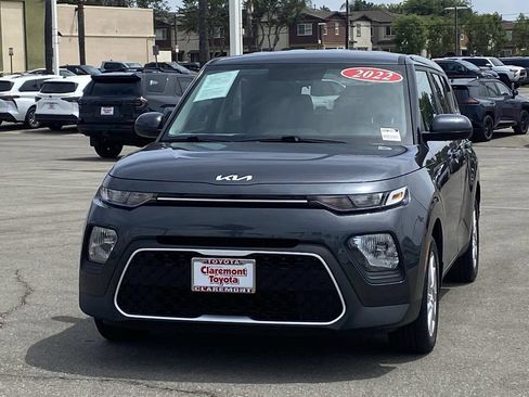Used 2022 Kia Soul LX FWD image 45
