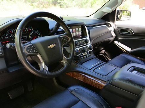 Used 2016 Chevrolet Tahoe LTZ image 2