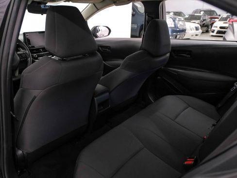 Used 2022 Toyota Corolla LE image 35