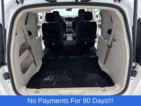 Used 2024 Chrysler Voyager LX FWD image 42