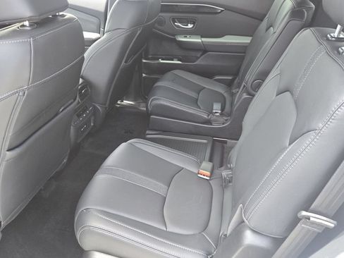 Certified 2024 Honda Pilot EX-L image 11