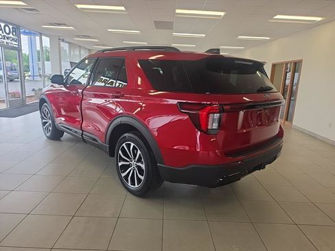 New 2026 Ford Explorer ST-Line AWD/4WD image 4