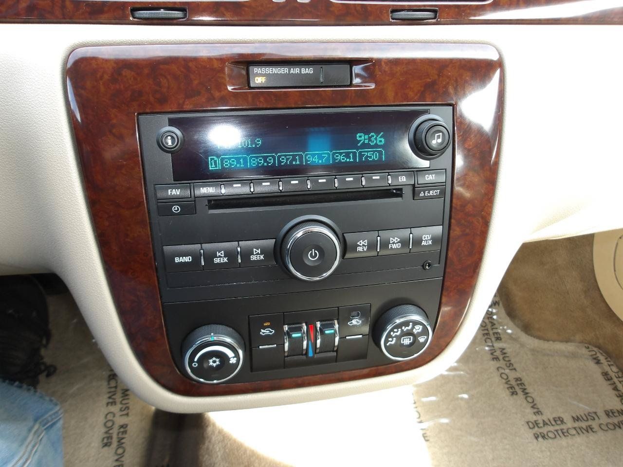 Used 2010 Chevrolet Impala LS FWD image 16