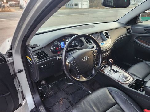 Used 2009 Hyundai Genesis 3.8 w/ Technology Pkg 4 image 24