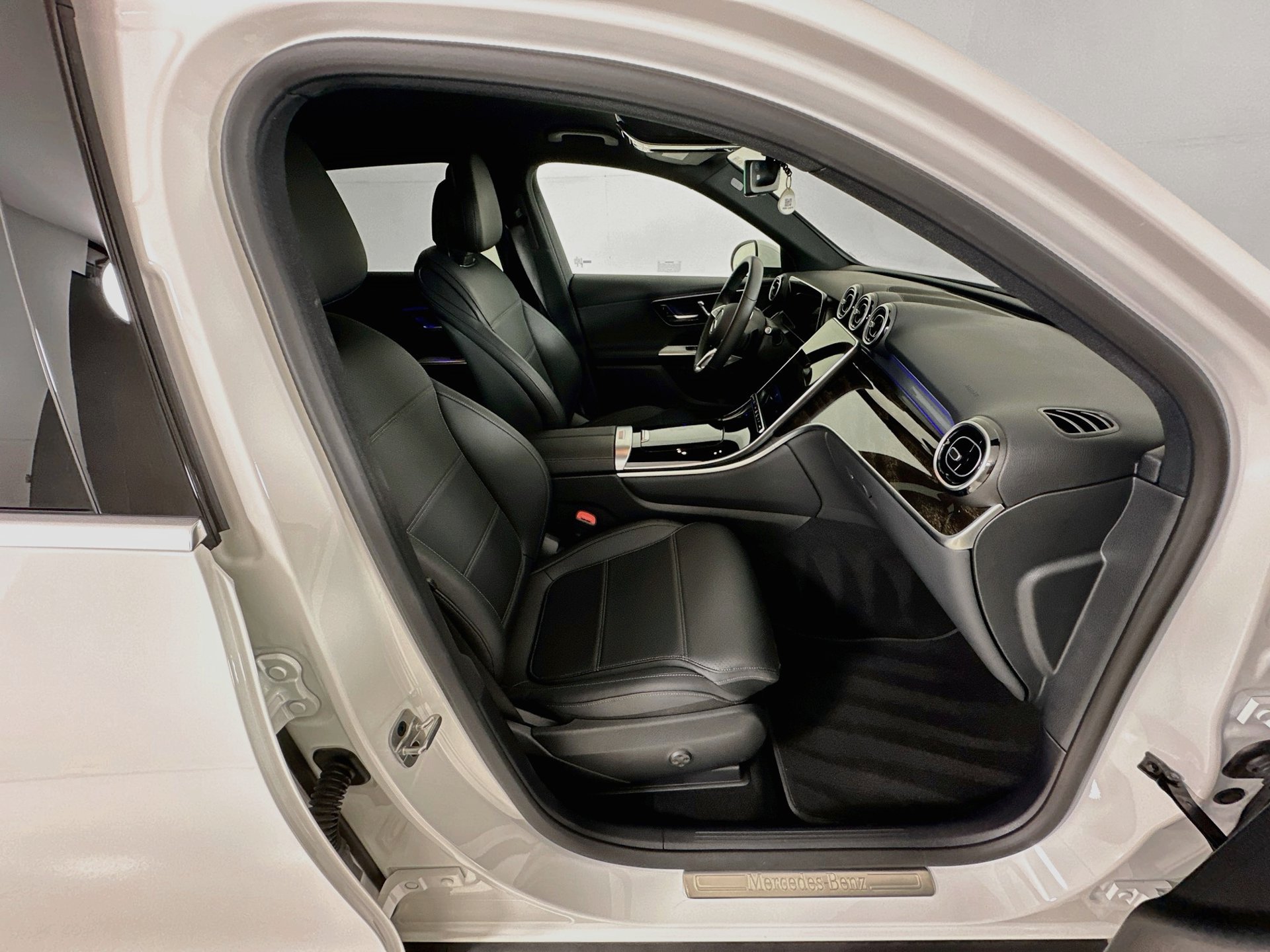 Certified 2026 Mercedes-Benz GLC 300 image 30