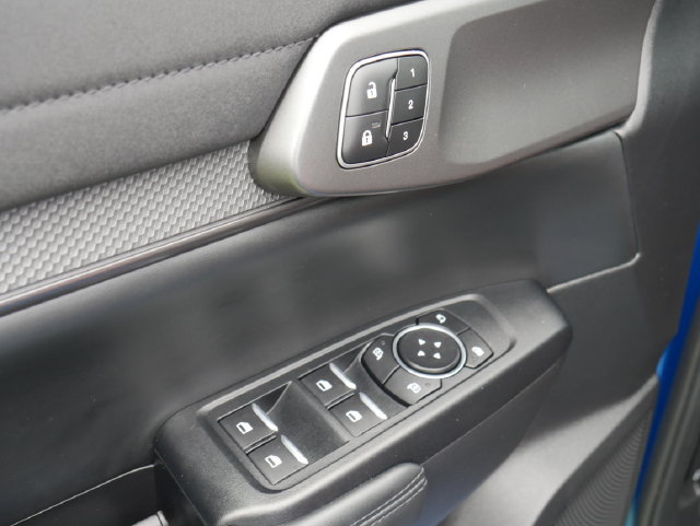 Used 2025 Ford Ranger Raptor AWD/4WD image 15