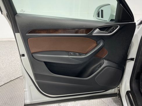 Used 2018 Audi Q3 2.0T Premium w/ Convenience Package image 15