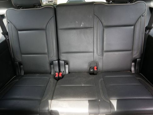 Used 2021 GMC Yukon SLT w/ SLT Premium Package AWD/4WD image 12