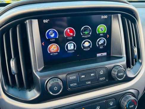 Used 2016 GMC Canyon SLE image 18