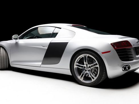Used 2009 Audi R8 V8 image 19