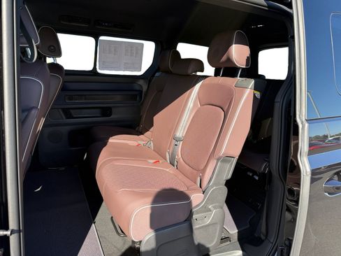 Certified 2025 Volkswagen ID. Buzz 1st Edition RWD image 16