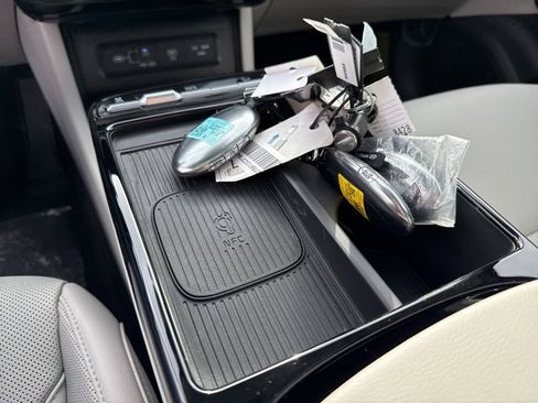 New 2025 Hyundai Tucson Limited image 35