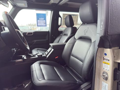 New 2025 Ford Bronco Badlands image 15