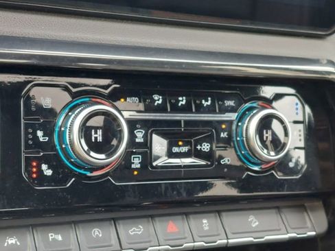 Used 2023 GMC Sierra 1500 AT4 w/ AT4 Preferred Package image 40