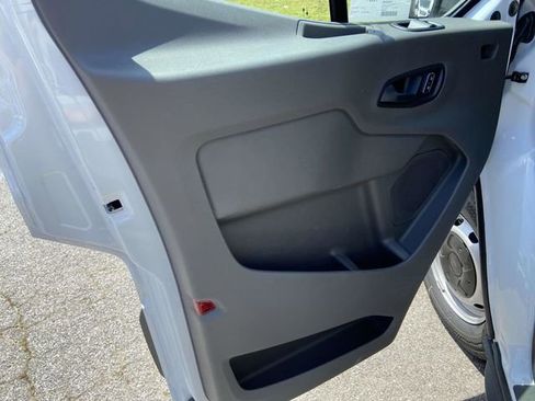 New 2025 Ford Transit 250 Low Roof RWD image 11