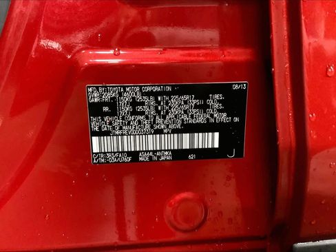 Used 2013 Toyota RAV4 XLE AWD/4WD image 37