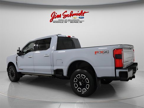 Used 2024 Ford F350 Platinum w/ FX4 Off-Road Package image 4