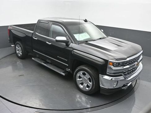 Used 2017 Chevrolet Silverado 1500 LTZ w/ Sport Package AWD/4WD image 17