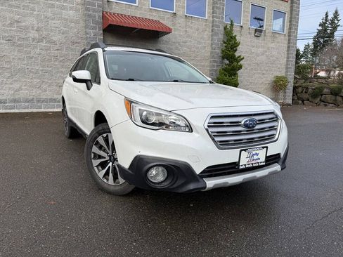 Used 2015 Subaru Outback 2.5i Limited AWD/4WD image 1
