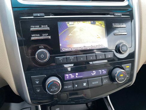 Used 2015 Nissan Altima 2.5 SV image 20