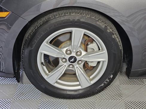 Used 2020 Ford Mustang Coupe RWD image 10