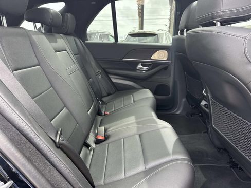 Used 2025 Mercedes-Benz GLE 350 4MATIC image 9