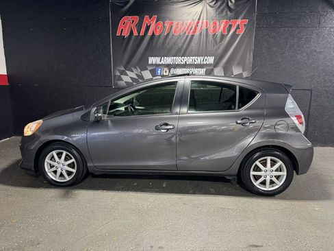Used 2012 Toyota Prius C image 2