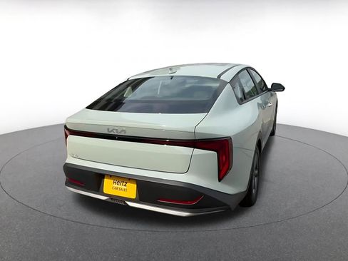 Used 2025 Kia K4 LXS image 17