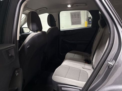Used 2022 Ford Escape SE image 22